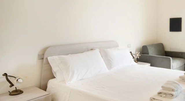 Welcomely - Vico Giordano Bruno 27, Buchen Sie Hotel Gonnesa Costa Verde
