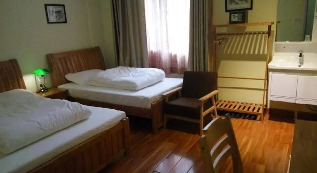 Guilin Lakeside Inn