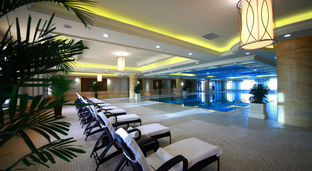 Howard Johnson by  Domando Plaza Wulanchabu