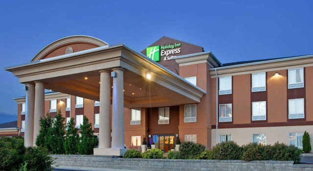 Holiday Inn Express Lawrence, an IHG Hotel, Prenota Hotel Hotel a Lawrence con colazione, Colazione