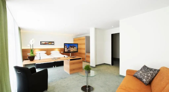 Полулюкс Deluxe Hirsch Hotel