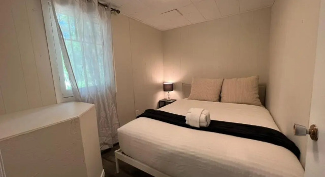 Коттедж с 2 комнатами Muskoka Waterfront Retreat
