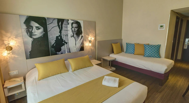 Номер Standard Hôtel Arles Plaza