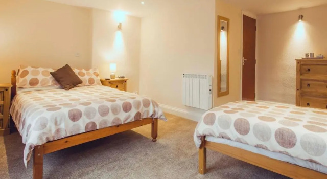 The Queens Inn, Rezervasyon Otel St. Martins Guernsey