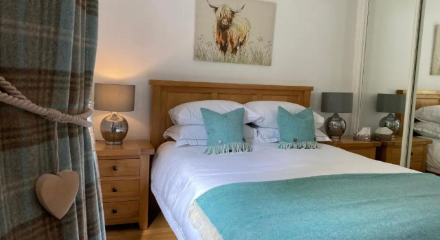 Bluebell Cottage with Hot Tub