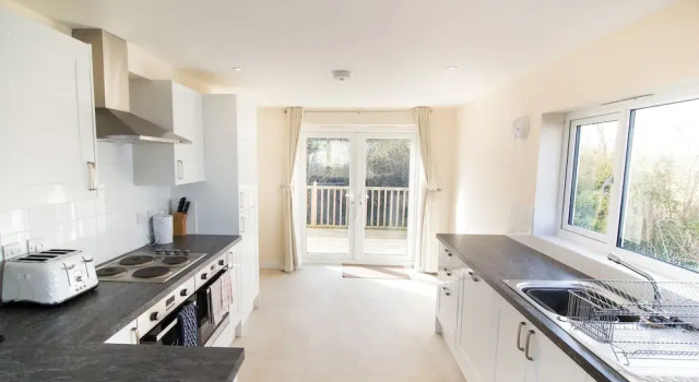 Коттедж Premier с 4 комнатами Seaview Holidays - Salterns Village