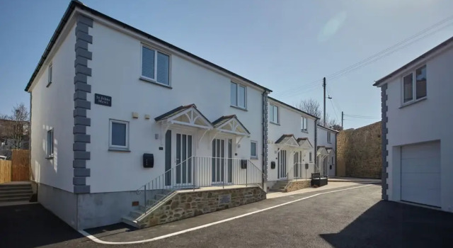 2022 Modern Home In Central Hayle With Parking, Varaa Lomakoti Mökit kohteessa Merseyside, Mökki