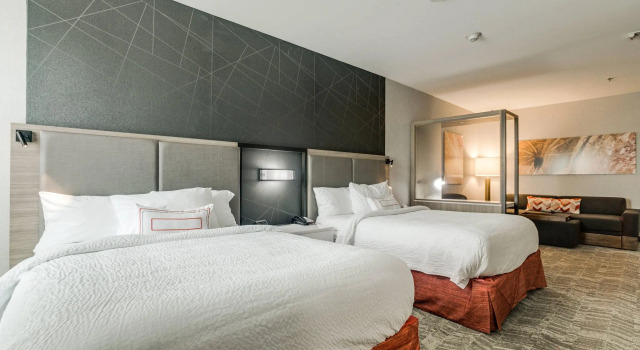 Четырёхместный люкс SpringHill Suites by Marriott Stillwater