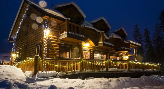 Castle Mountain Chalets, Buchen Sie Chalet Castle Junction 