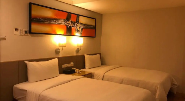 Двухместный номер Economy Delton Hotel