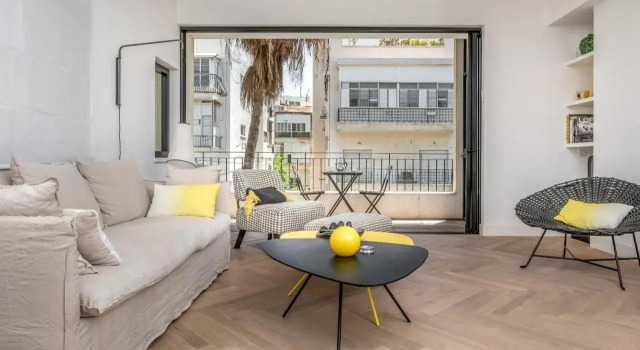 Stunning and design 2BDR Apartment