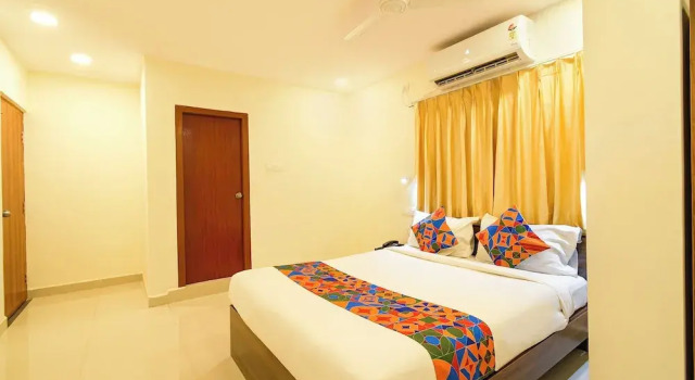 Номер Deluxe Fabhotel Vk'S Gandimaisamma