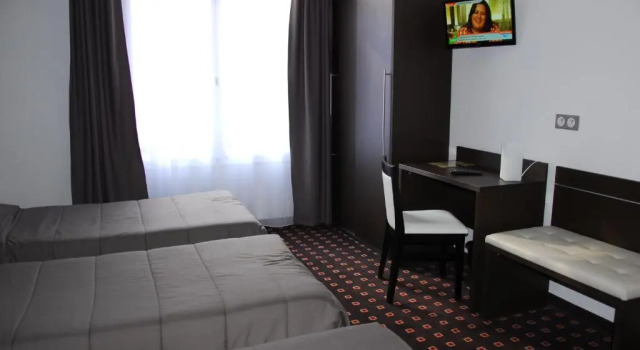Трёхместный номер Standard Hôtel Stella