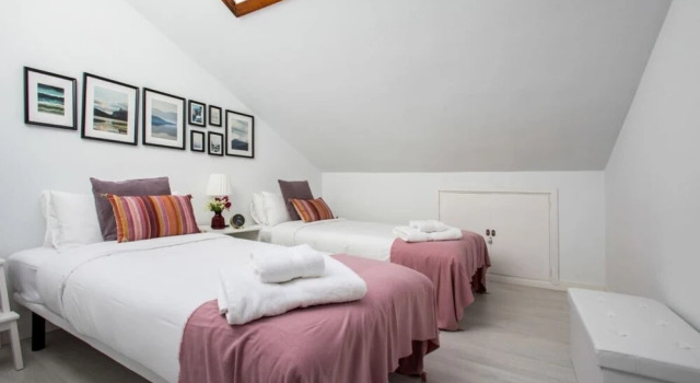 Lovely and chic 1 Bedroom Apt next to Puerta del Sol