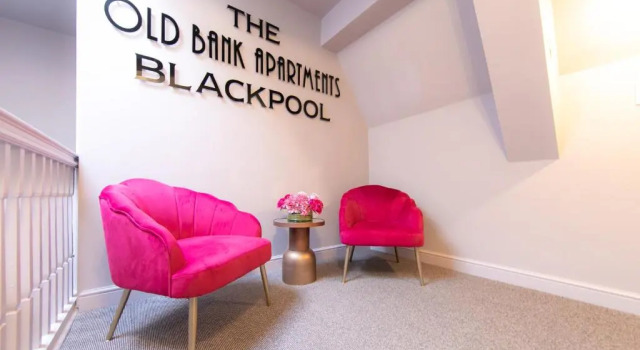 Апартаменты The Old Bank Apartments