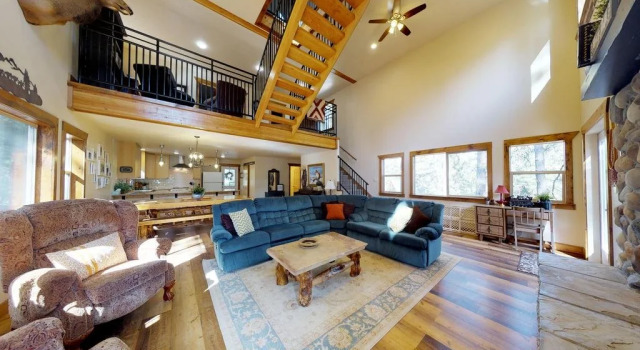 Mountain Ranch Cabin Stunning, Book Feriehus Sommerhuse i Monument Valley, Hytte