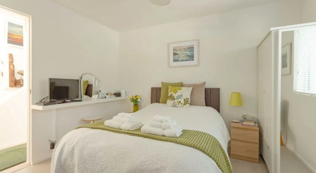 KnoydART Bed and Breakfast
