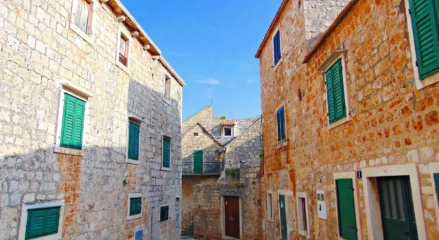 Studio apartment for 2 in center, Rezerwuj Apartament Brac Island 