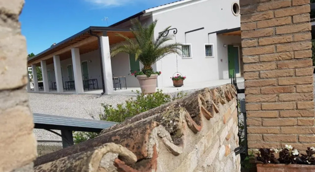 Agriturismo scannaporco, Prenota Hotel Cavriana Lombardia