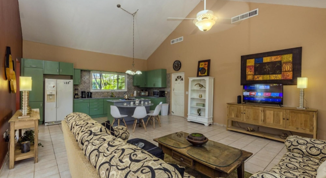 Spacious 5BR Home w Amazing Garden Privatepool, Varaa Villa Noord Aruba
