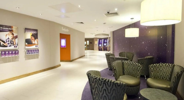 Premier Inn Halifax Town Centre, Забронировать Отель Отели Галифакса 3 звезды, рядом с Театр «Виктория», 3*