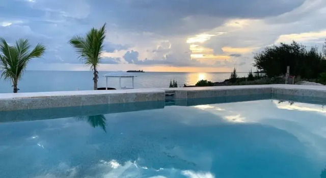 Коттедж Coral Point 3 Bedroom Home
