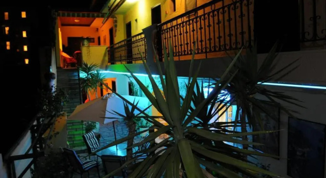 Welcome To Hotel Petunia, In Neos-marmaras,xalkidiki ,greece Triple Room 3
