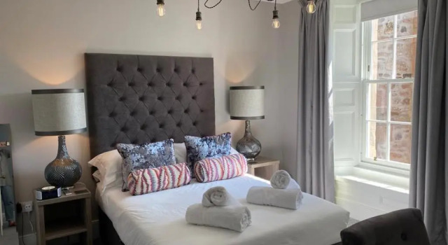 No. 41 Town House, Забронировать Отель Отели Инвернесс 4 звезды, рядом с Замок Инвернесс, 4*