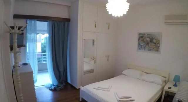 City Break Nearby Metro And Bus Express Airport, Rezervasyon Otel Holargos 