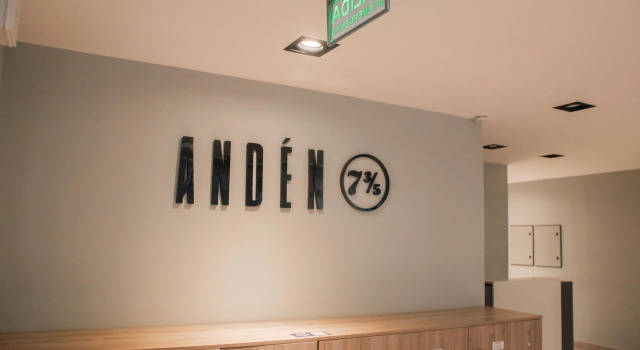 Anden by FMA Coliving, Забронировать Отель Отели Сальта с бассейном, рядом с La Merced Church, Бассейн