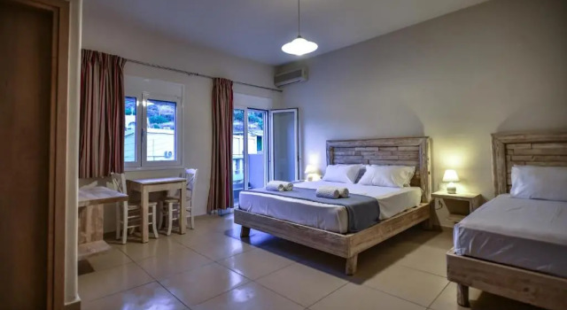 Студия с частичным видом на море Omnia Apartments