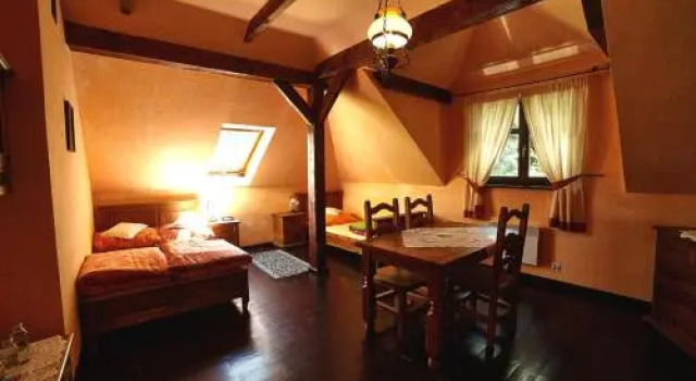 Stylowy Zajazd Pod Czarnym Kogutem, Réserver Hôtel Czarna 