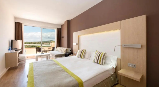 Семейный номер Standard Hotel Mariant Park Thalasso-Spa & Wellness