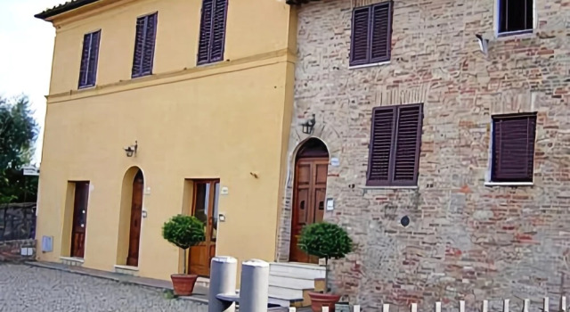 Albergaccio, Book Hotel Hoteller i Siena Area med parkering, Parkering
