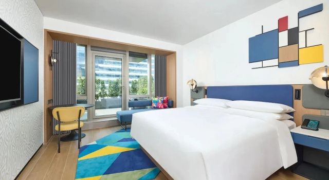 Двухместный номер Standard с балконом и с частичным видом на море Aloft Xiamen Xiangan