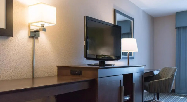 Четырёхместный номер Deluxe Hampton Inn Brooksville Dade City