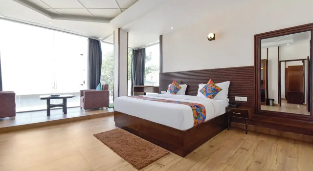 Номер Standard Fabhotel Burans Residency