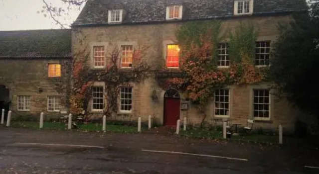 Fox and Hounds, Забронировать Отель Отели Англии 4 звезды, 4*