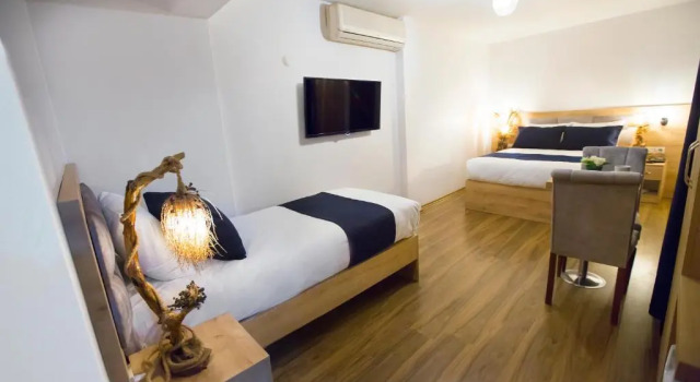 Трёхместный номер Economy Golden Street Hotel