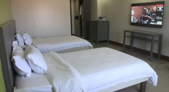 Номер Deluxe Newtown Plaza Hotel