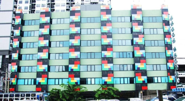 Grand Tower Inn Sathorn Hotel, Забронировать Отель Отели Бангкока 3 звезды, рядом с Торговый центр ICONSIAM, 3*
