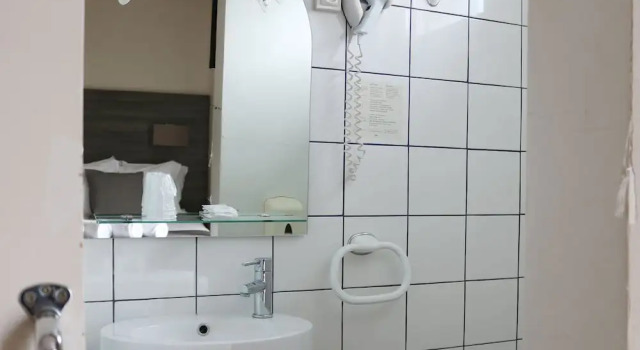Трёхместный семейный номер Standard с балконом LE Transat bleu hotel