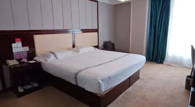 Du Shi 118  (Longcheng Plaza, Liangshan), Забронировать Отель Цзинин Шаньдун