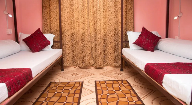 Кровать в общем номере Mount Blue Tourist Hostel