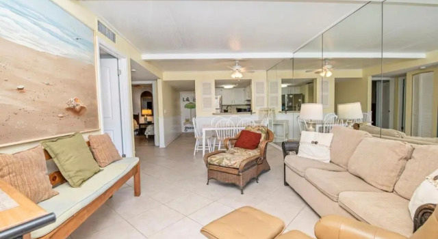 3207 Near Ocean 2nd Floor NW, Rezerwuj Apartament Hotele w Saint Augustine Area z parkingiem, Parking