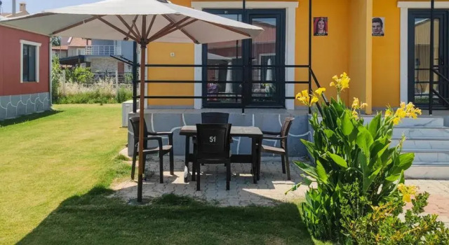 HAPPY LİFE HOUSES, Rezervovat Hotel Hotely v Ürkmez se snídaní, Snídaně
