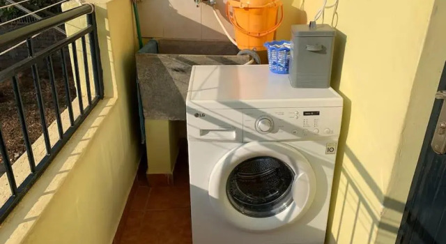 Cosy Westlands Apartment