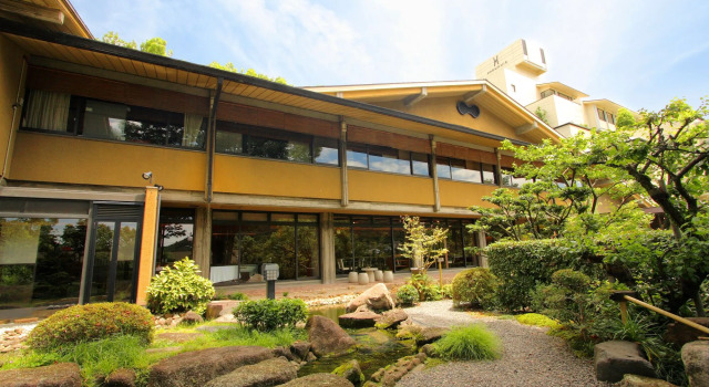 Nagaragawa Seiryu Hotel, Забронировать Отель Хида 