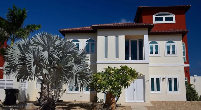 Villa Thalis, Rezerwuj Willa Noord Aruba