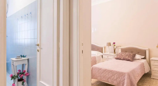 Апартаменты Aurora Guest House
